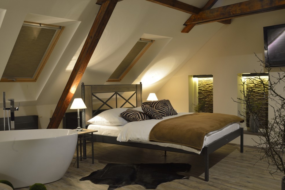 IRON-ART CHAMONIX dub - krásná kovová postel 160 x 200 cm, kov + dřevo