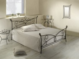 SIRACUSA - elegantní kovová postel