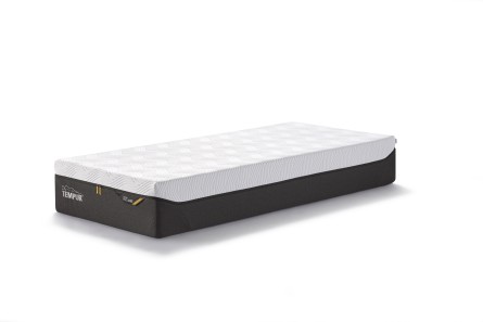 Tempur® PRO LUXE MEDIUM FIRM 200 x 200 cm - SmartCool potah - výška 30 cm - středně tvrdá matrace s pružinovým efektem