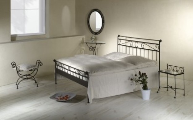 ROMANTIC - romantická kovová postel 140 x 200 cm